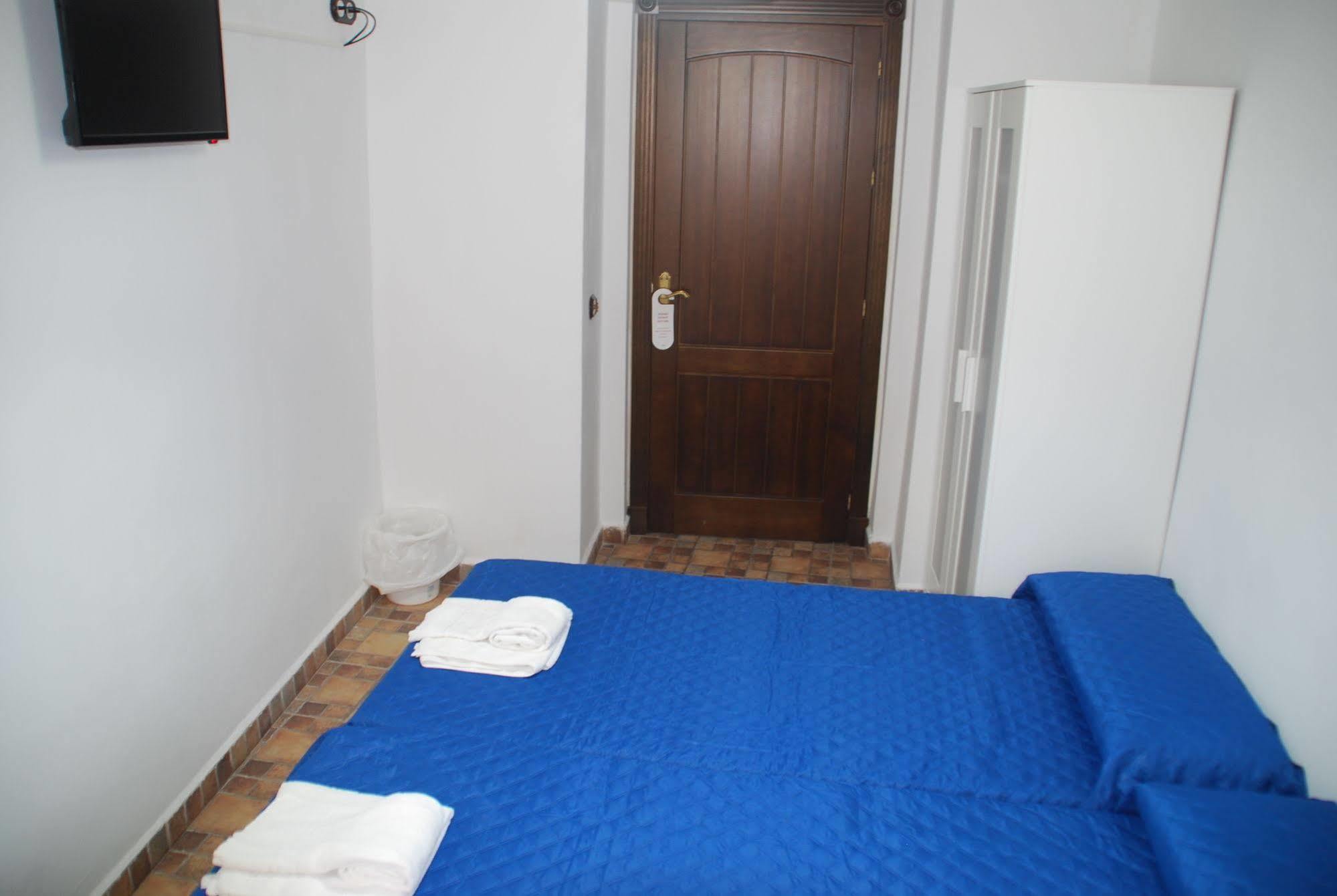 Pension La Cantarera Cadiz Bagian luar foto